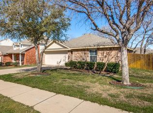 2413 Briar Forest Dr, Denton, TX 76210