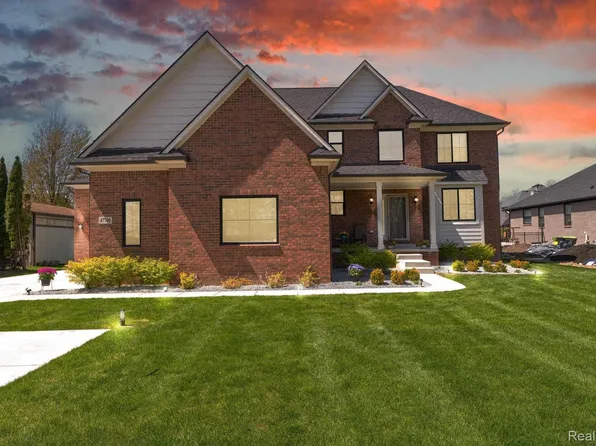 47705 Card Rd, Macomb, MI 48044
