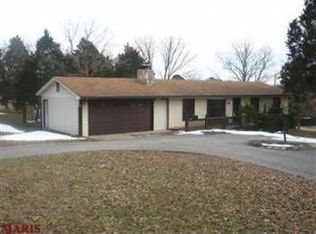 806 Eureka Rd, Eureka, MO 63025