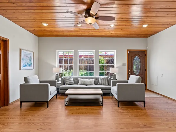 1024 Camino Vista Aurora, Santa Fe, NM 87507