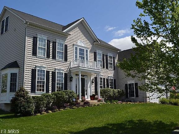 3rd image of 10029 Three Sisters Ct