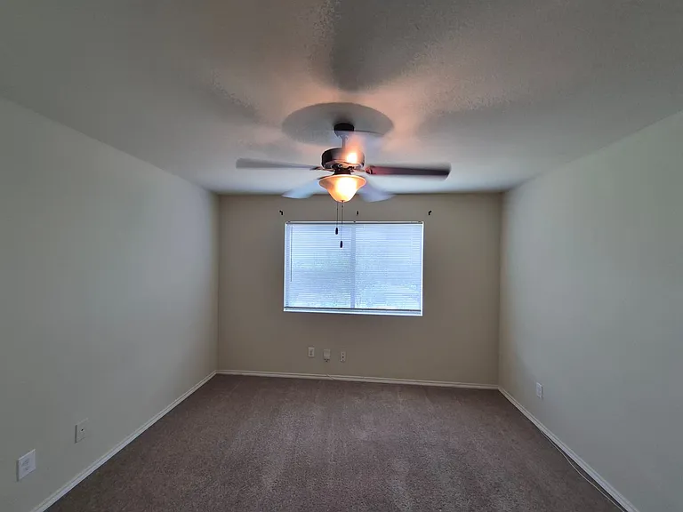 7206 Colina Way — Photo 23