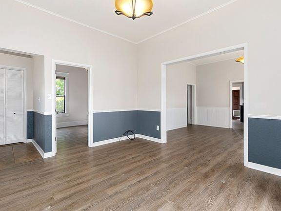 2nd image of 3605 Tacoma Ave S