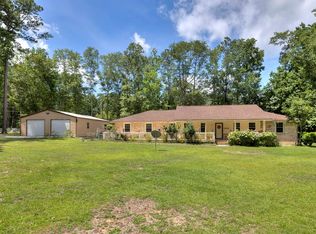 1220 Barnwell Dr, Sumter, SC 29154