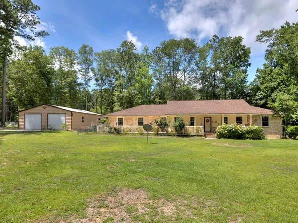 1220 Barnwell Dr, Sumter, SC 29154