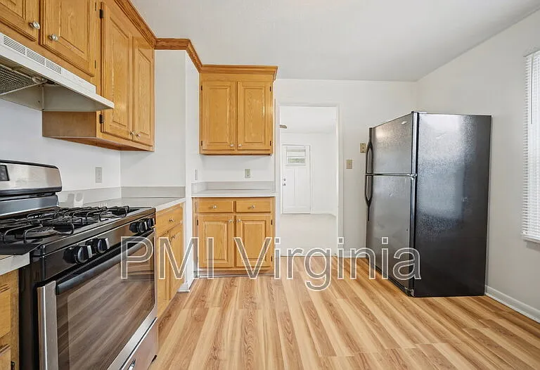 58 Radford St — Photo 6