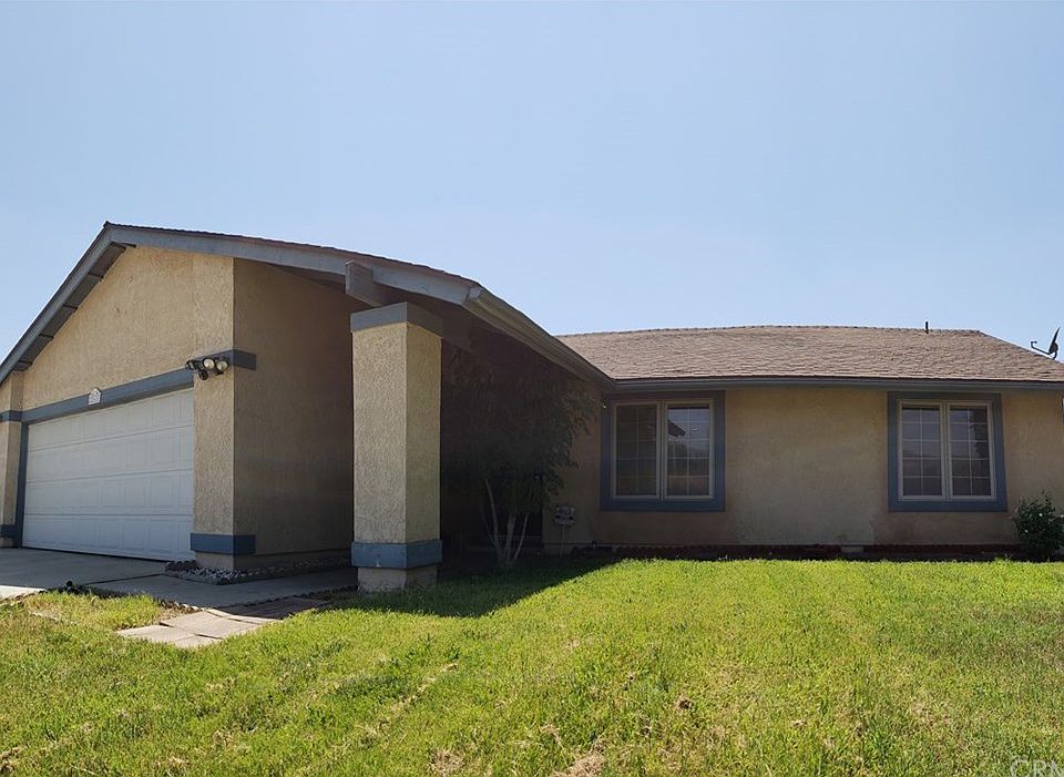 1st image of 25605 White Oak Dr
