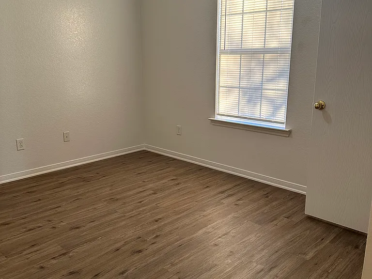 304 N Ann Blvd #B — Photo 10