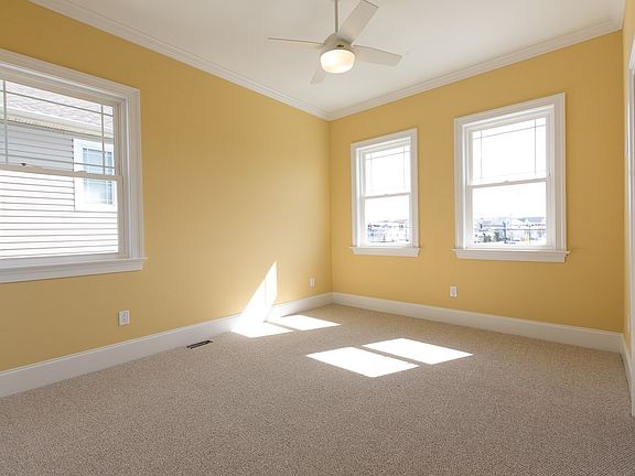 4th image of 14 W Revere Pl #A