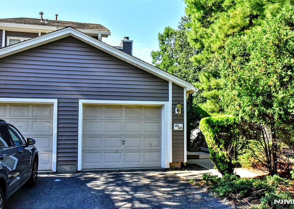 1st image of 606 Skyline Dr #6