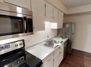 56 Chateau Ln APT A02, Stuarts Draft, VA 24477