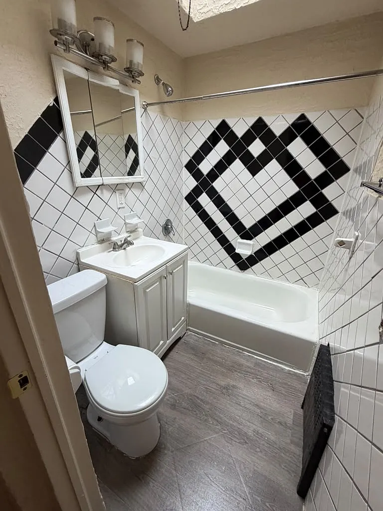 3 bed, $1,900 — Photo 4