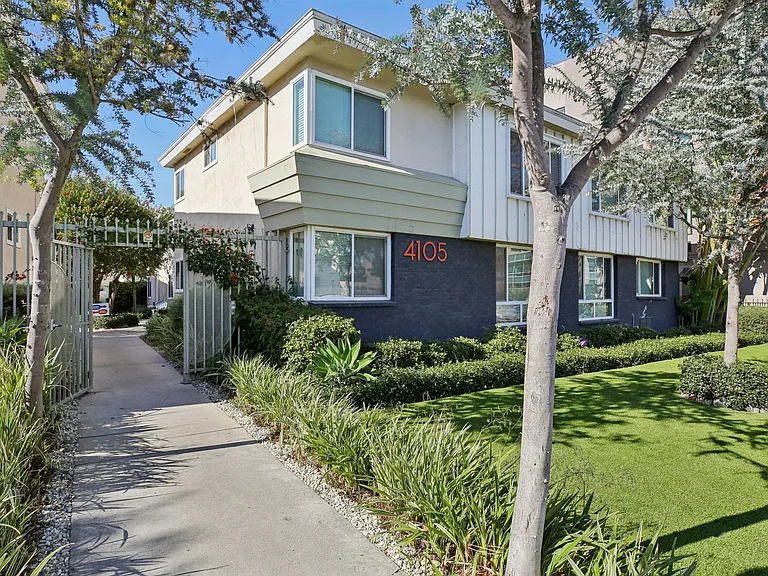 Secure, Stylish Property Near Leimert Park & Baldwin Hills — Photo 10