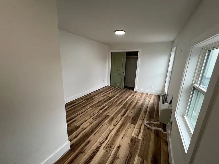 26 W Bridge St #6 — Photo 5