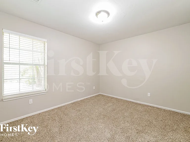 1528 NW 179th St — Photo 13