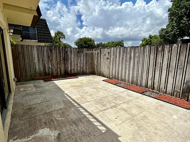 4606 Cherry Rd — Photo 18