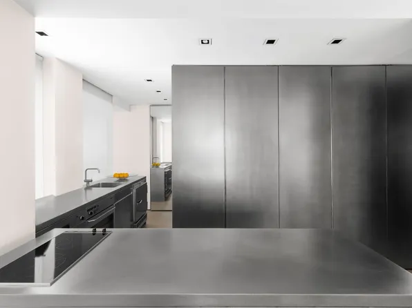 785 Park Avenue image 11 of 17