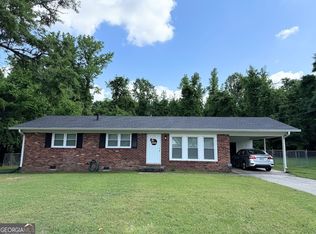 75 Valley Dr, Carrollton, GA 30117