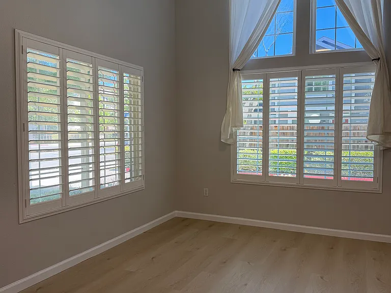 1003 Live Oak Ter — Photo 2