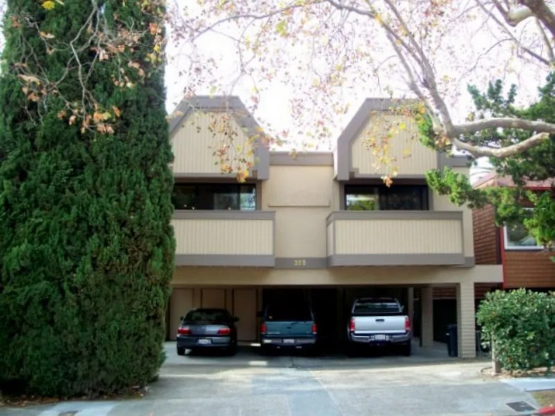 205 Shaver St #3