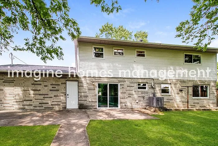 11818 Neuss Ave — Photo 15