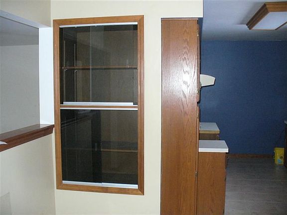 3rd image of 2375 Fabian Dr