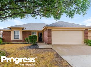6637 Whitley Rd, Watauga, TX 76148