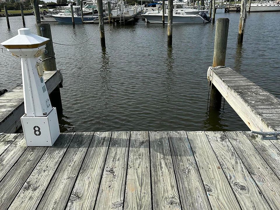 1st image of 409 Island Drive #Slip 8