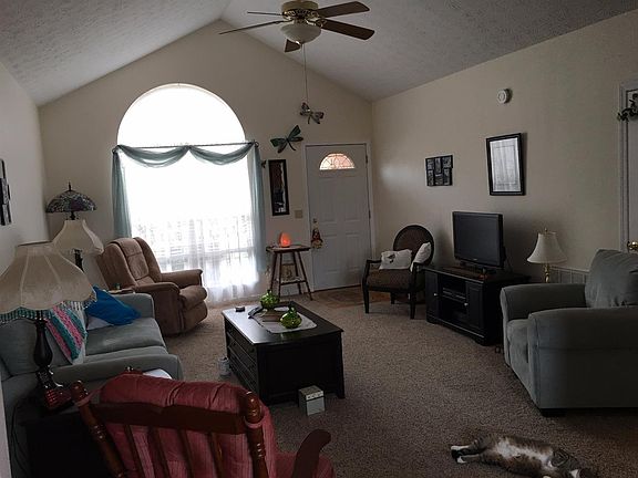 4th image of 105 Yorkshire Dr