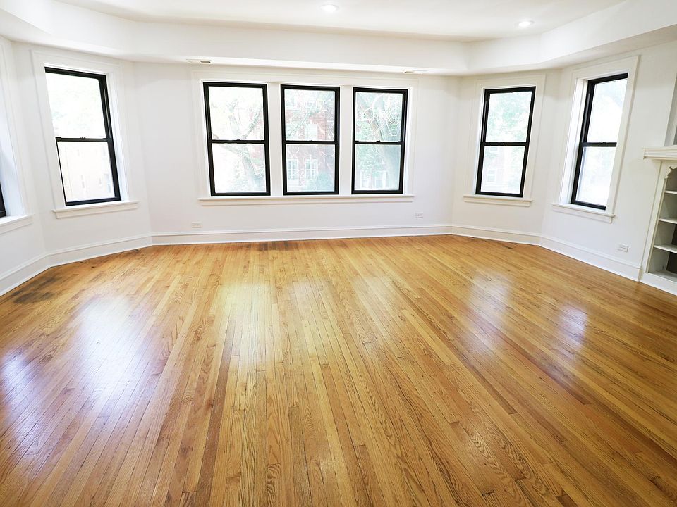 Main Room (North)