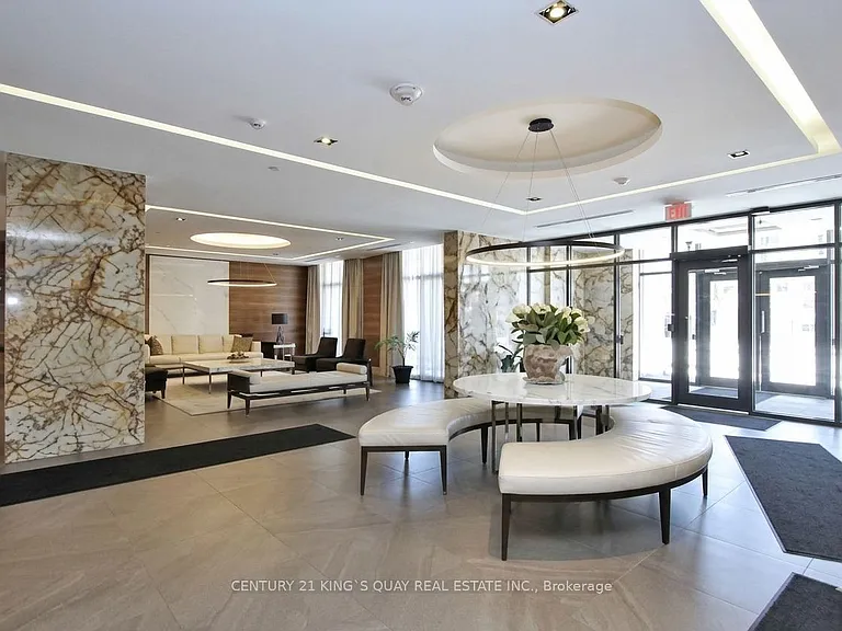 21 Clairtrell Rd #209 — Photo 3