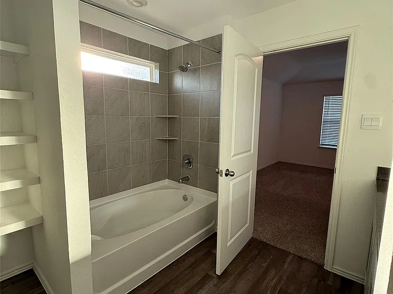 6007 Diamond Vista Ct N — Photo 11