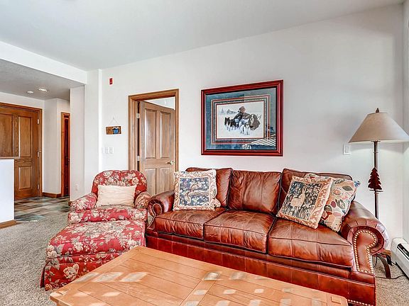 3rd image of 240 Chapel Pl #Br226