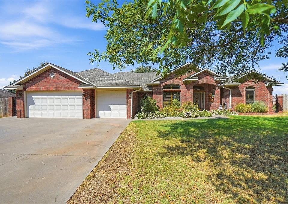 1st image of 2309 N Sunset Dr