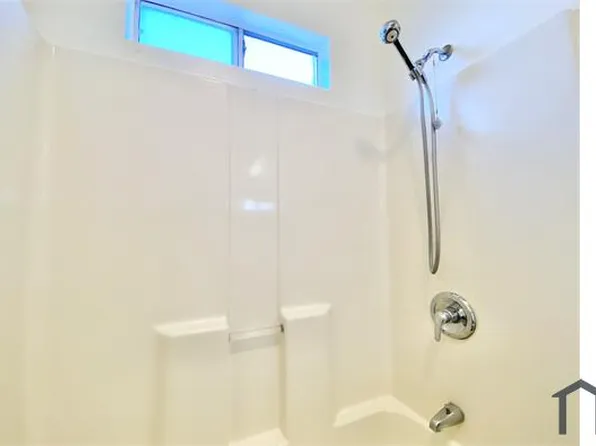 1605 W Vernon Ave APT 2, Los Angeles, CA 90062