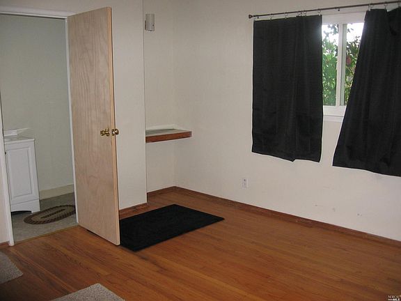 5th image of 1349 El Capitan Way