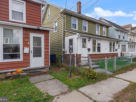 2nd image of 102 Shreve St