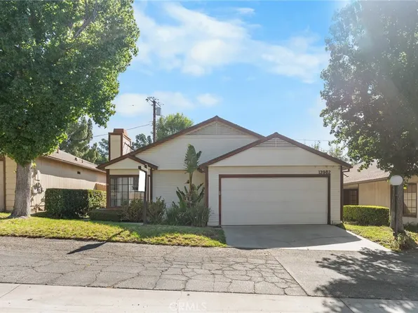 13982 Olive Grove Ln, Sylmar, CA 91342