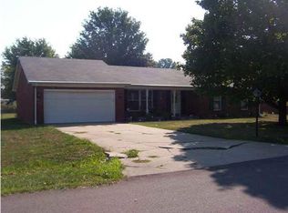 710 Kennedy Dr, Fort Branch, IN