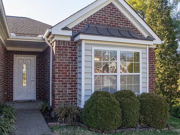 2nd image of 1027 Savannah Ct
