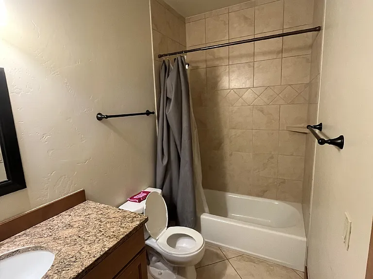 246 Garfield Ave #4 — Photo 6