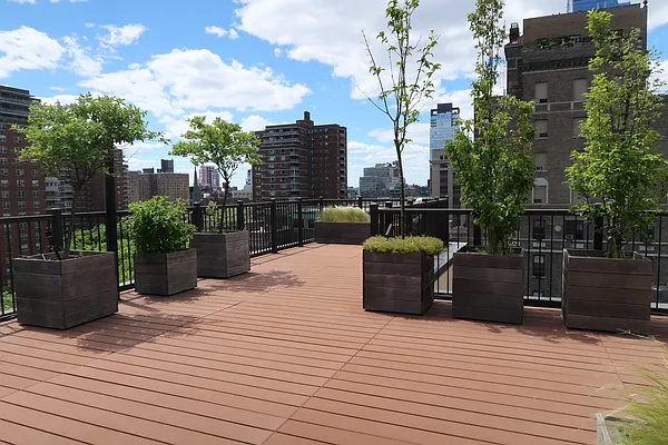 Rented by Maz Group NY | media 19