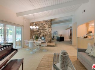 18645 Pasadero Dr, Tarzana, CA 91356
