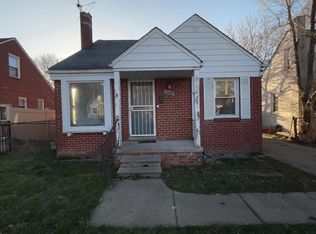 12621 Laing St, Grosse Pointe, MI 48224