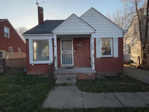 12621 Laing St, Grosse Pointe, MI 48224