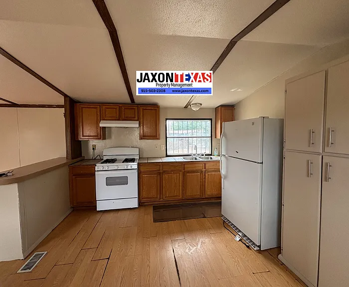 185 Low Rd #1 — Photo 9
