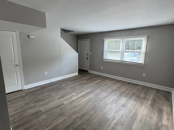 7064 Bray Rd #3, Hayes, VA 23072