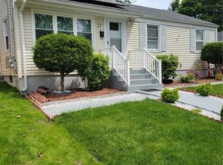 21 Westmore St, Cranston, RI 02910