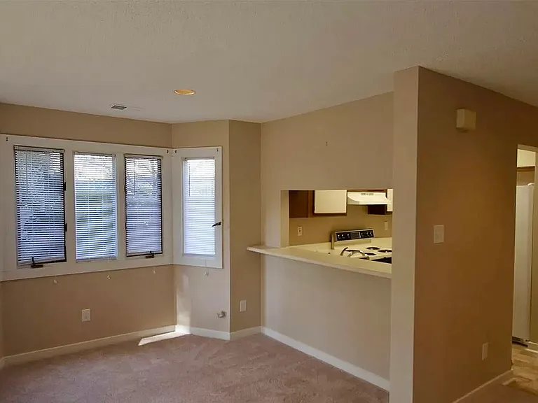 708 Martin Luther King Jr Blvd #E6 — Photo 8