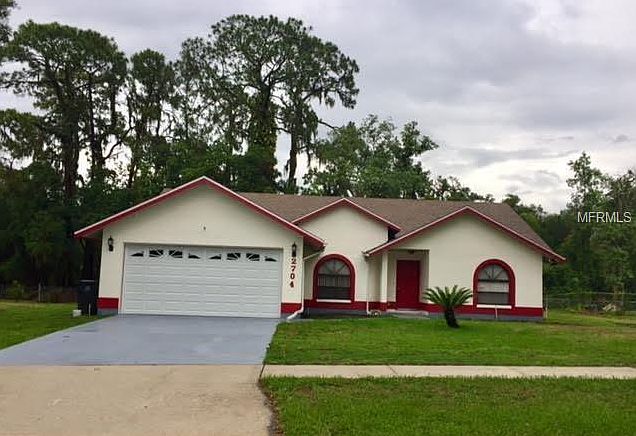 2nd image of 2704 Savannah Dr